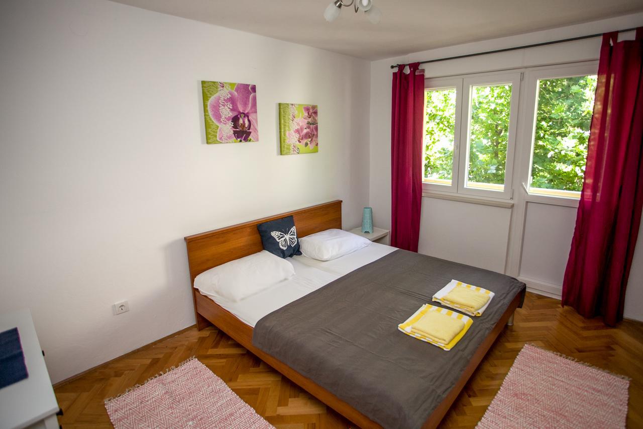 Apartment Omis Holiday Eksteriør billede