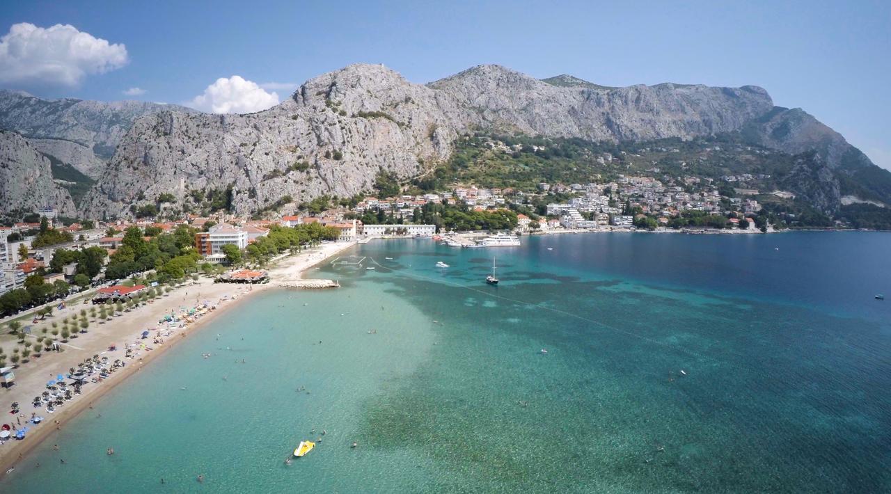 Apartment Omis Holiday Eksteriør billede